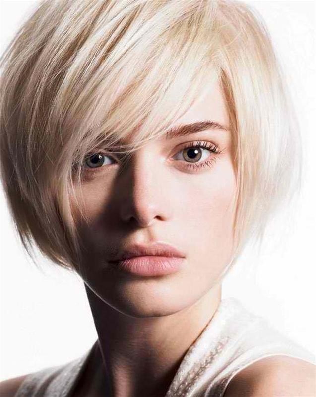 Women's hairstyles for medium hair for a round face